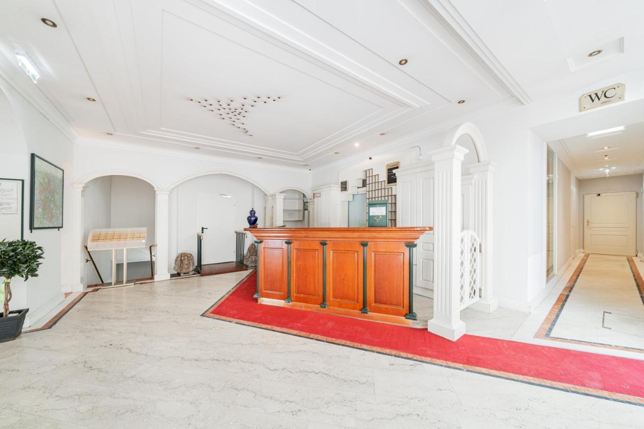Self-Check-In Hotel Adlon Wenen Buitenkant foto