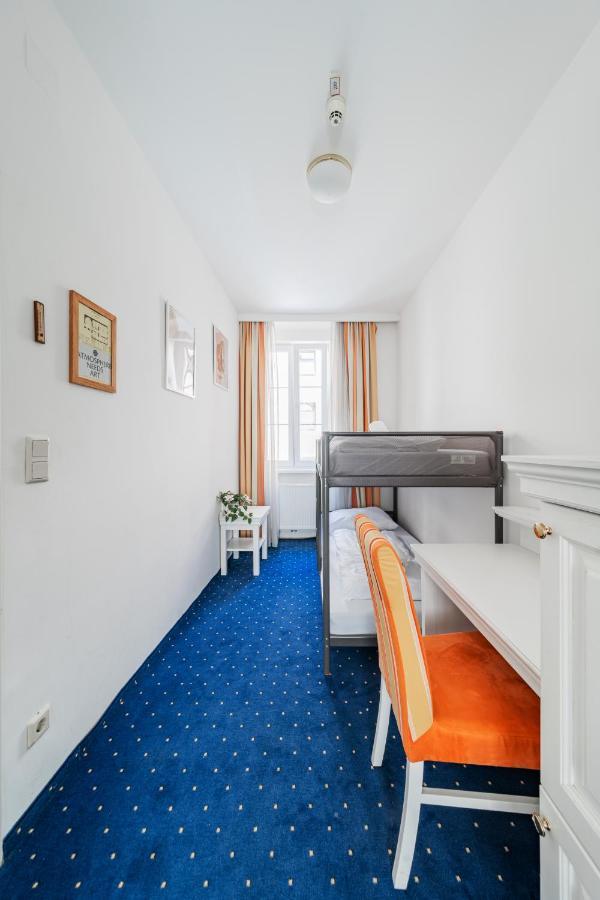 Self-Check-In Hotel Adlon Wenen Buitenkant foto