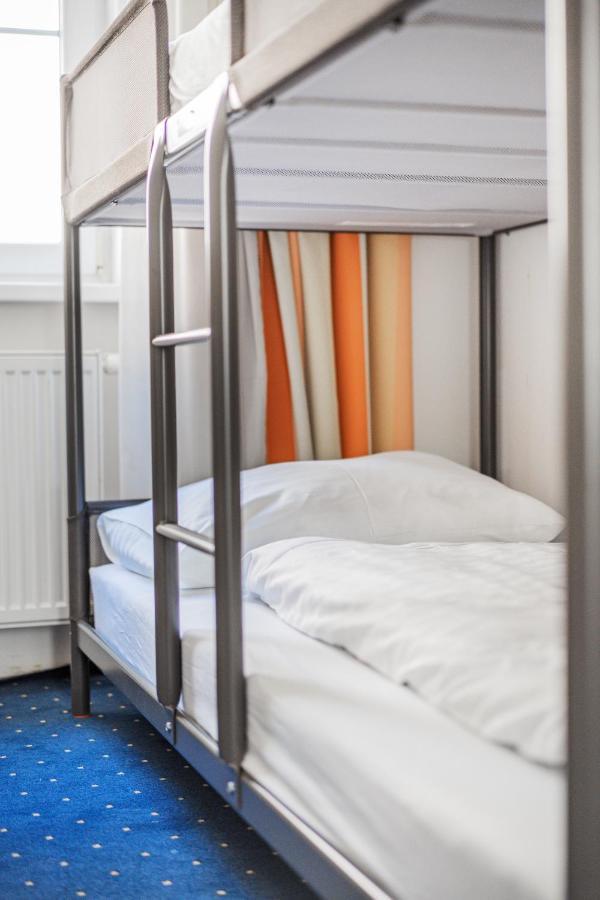 Self-Check-In Hotel Adlon Wenen Buitenkant foto